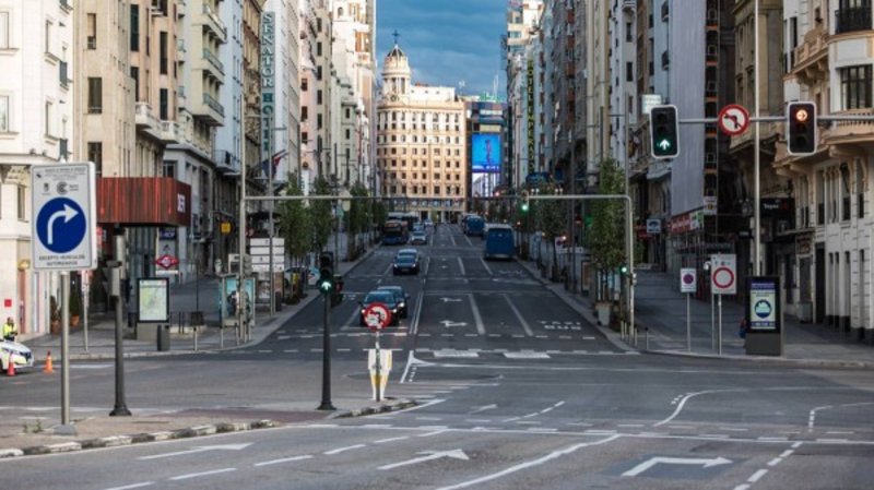 موجة ثانية حادة.. إسبانيا تفرض حالة طوارئ جديدة للحد من كورونا