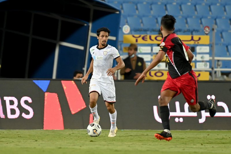 “الرباط الصليبي” ينهي موسم لاعب الشباب خالد الغامدي