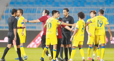 «الحكام» تبحث أخطاء «الشباب والنصر» غداً… ومصادر تؤكد عدم توقيف الحنفوش