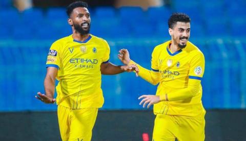 النصر يحقق أول انتصاراته… والشباب يقلب الطاولة على الفتح