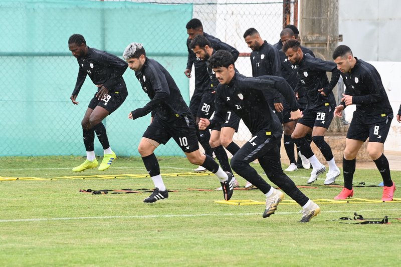 الشباب يدشن تحضيراته لمواجهة الاتحاد.. في نصف نهائي كأس محمد السا