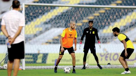 مدرب الاتحاد يجهز الأحمدي للشباب