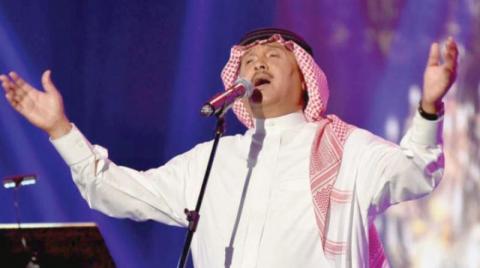 محمد عبده يصافح جمهوره في «ضيف بدر» بـ«الله من قلب» و«بوابة الريح» و«تجنى»