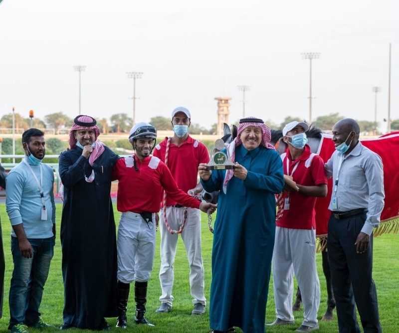 «فاتلة» تكرر فوزها بالتقديرية على ميدان الجنادرية – أخبار السعودية