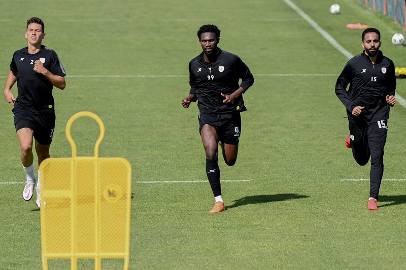 الإصابات تضرب الشباب قبل مواجهة الاتحاد في الدوري