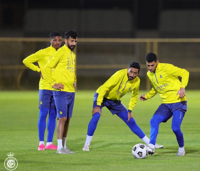 النصر .. “فيتوريا” يطالب بتنفيذ التعليمات .. وعودة “الصليهم” تدعم