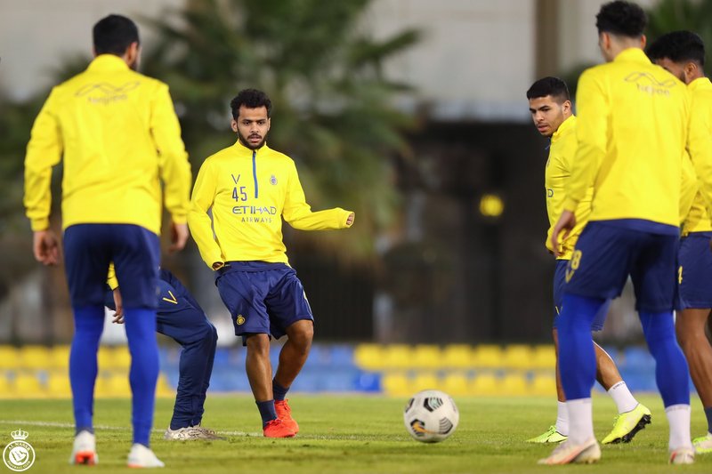 النصر .. عودة “الصليهم” و “عسيري” تدعم أوراق “فيتوريا”