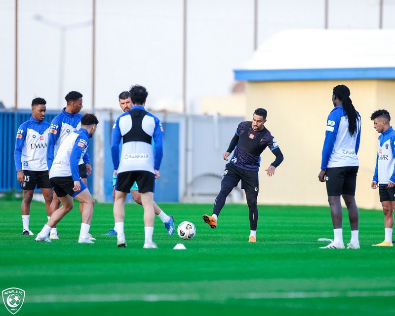 الهلال يفتح ملف القادسية .. وعودة “الوطيان” تدعم الفريق