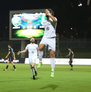 الأهلي يتغلب على الفتح.. و” السومة ” هدافاً تاريخياً لدوري المحتر