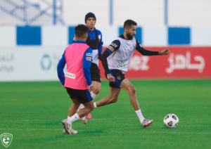 الفرج وهيون سو ينعشان تدريبات الهلال قبل الكلاسيكو مع الأهلي