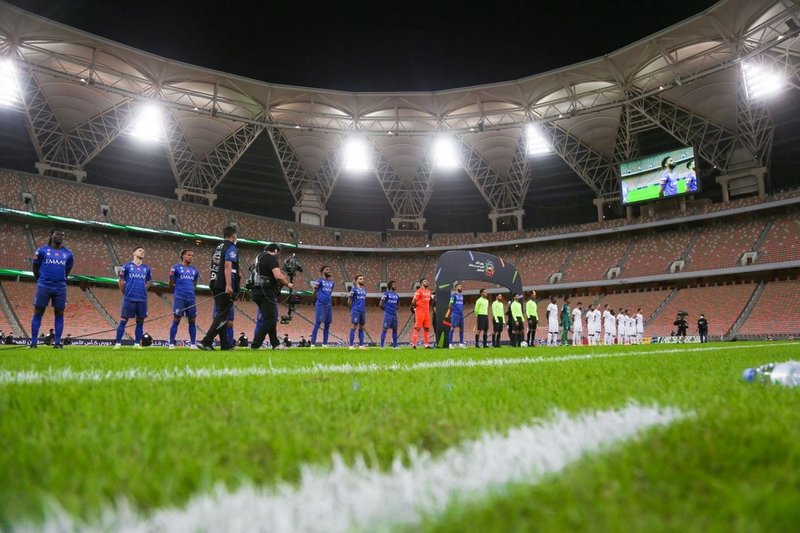 الهلال يطالب اتحاد الكرة بالحد من اللغط حيال القرارات التحكيمية ف