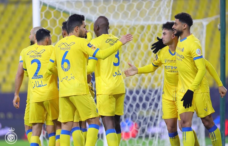 النصر يواصل التقدم في جدول الترتيب بثلاثية في مرمى العين