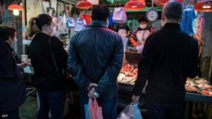 بحثًا عن “مصدر الوباء”.. خبراء الصحة العالمية يصلون “بؤرة كورونا”