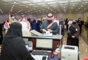 أمير عسير يتفقد سير العمل بدور الرعاية الاجتماعية وفرع الموارد ال