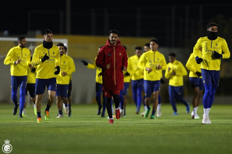 “النصر” يواصل الاستعداد تأهبًا لملاقاة “أبها”.. و”بيتروس” يوجِّه