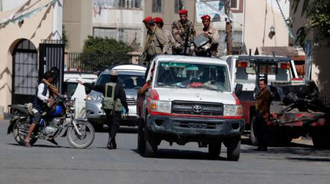 مساع حوثية لمصادرة فنادق وممتلكات في ثلاث مدن يمنية