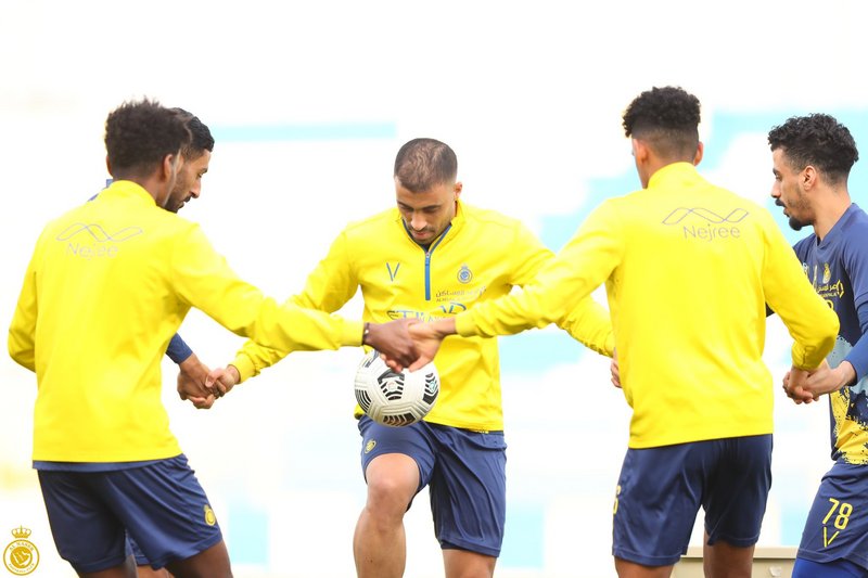 “حمدالله” و”الشهري”.. أوراق رابحة تدعم النصر أمام الاتفاق