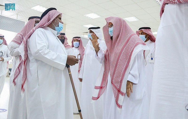 “السديس” يقف على افتتاح مشروع الملك عبدالله بن عبدالعزيز لسقيا زم