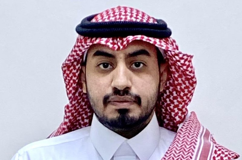 يحصد الماجستير في التربية من جامعة تبوك