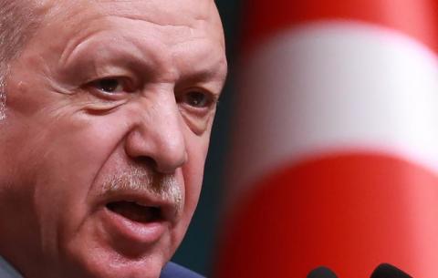 إردوغان يقيل نائب محافظ البنك المركزي