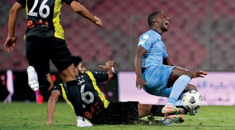 هوساوي والصحفي ينعشان تدريبات الاتحاد