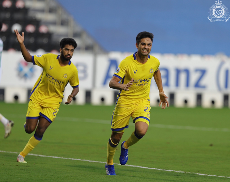 لاعب النصر الأرجنتيني بيتي يعرض إصابته على جراح عالمي