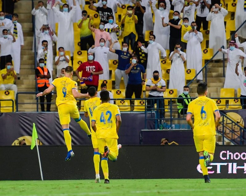 النصر يقلب الطاولة أمام الرائد و”حمدالله” يتوج حضوره بثنائية