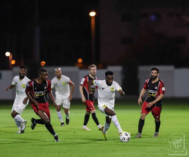 تحضيرًا لبقية منافسات الدوري .. الاتحاد والرائد يتعادلان