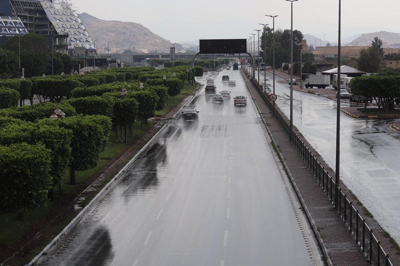 مساء اليوم.. أمطارٌ خفيفة لمتوسطة على أجزاء متفرقة من الطائف