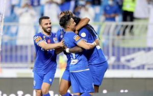 دوري المحترفين السعودي: الهلال يقترب من اللقب بخماسية الأهلي