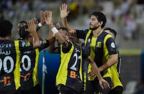 الاتحاد السعودي يعود إلى «الآسيوية» والوحدة يقترب من الهبوط