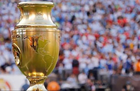 مدرب الأرجنتين ينتقد قرار نقل كوبا أميركا إلى البرازيل