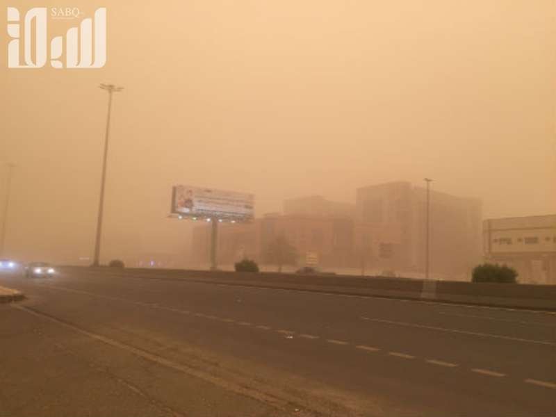 أتربة مثارة وغبار على منطقة نجران