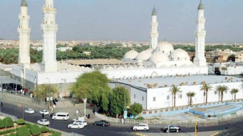 افتتاح مسجد قباء أمام المصلين والزوار على مدار اليوم مع تطبيق الب