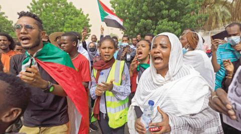 الآلاف يتظاهرون في السودان في ذكرى مجزرة «فض الاعتصام»