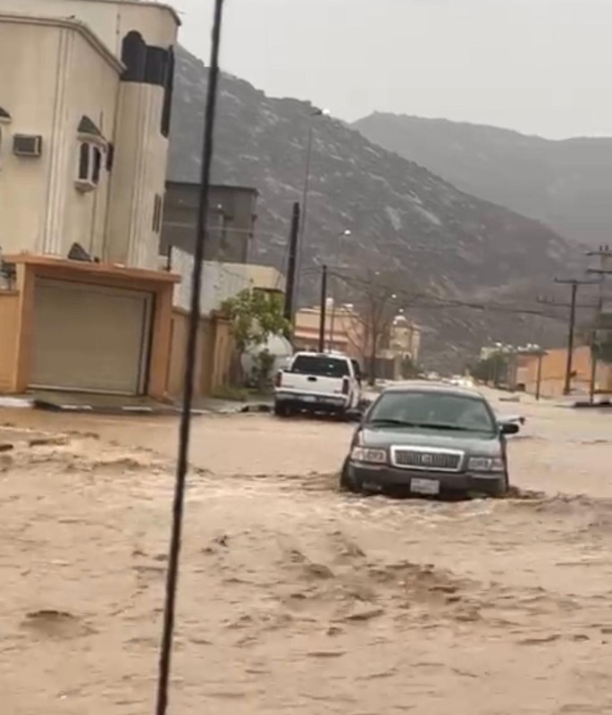 نجران: أمطار الثلاثاء.. غرق شوارع واحتجاز مركبات – أخبار السعودية