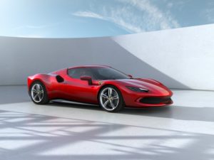 “فيراري” تكشف عن سيارتها 296 GTB