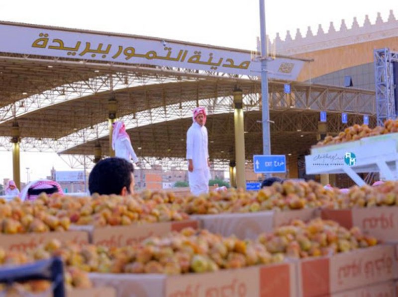 مهرجان بريدة للتمور يوفر أكثر من 45 صنفاً لأصحاب المحال المتخصّصة