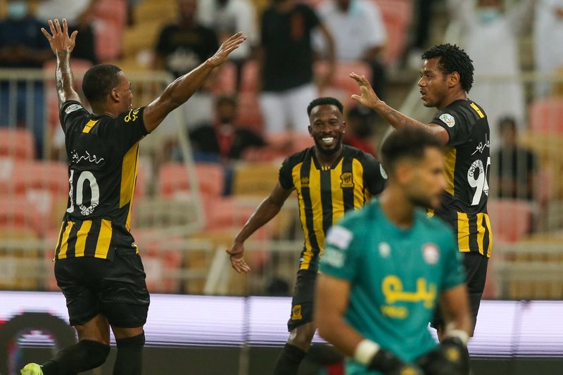 في افتتاح الجولة الثانية من الدوري.. “الاتحاد” يزلّزل مرمى “الرائ