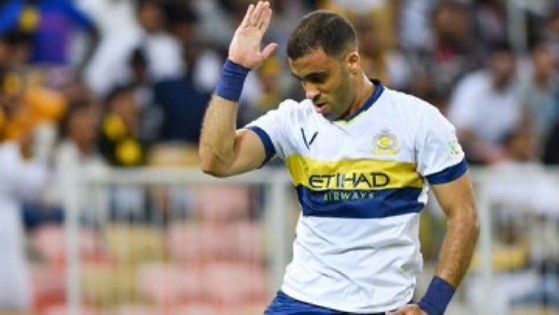 هل ينتقل “عبدالرزاق حمدالله” لنادي “الاتحاد”؟ .. “سبق” تجيب