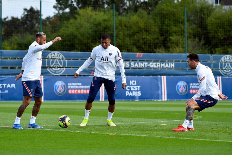 “مبابي” لن يرحل الآن إلى ريال مدريد