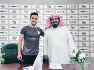 لاعب الهلال السابق “القحطاني”.. يوقع للطائي