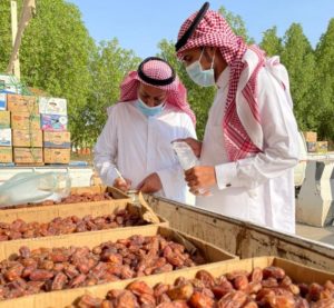 “بيئة تربة” تشارك في مهرجان التمور للتأكد من سلامتها وخلوها من ال