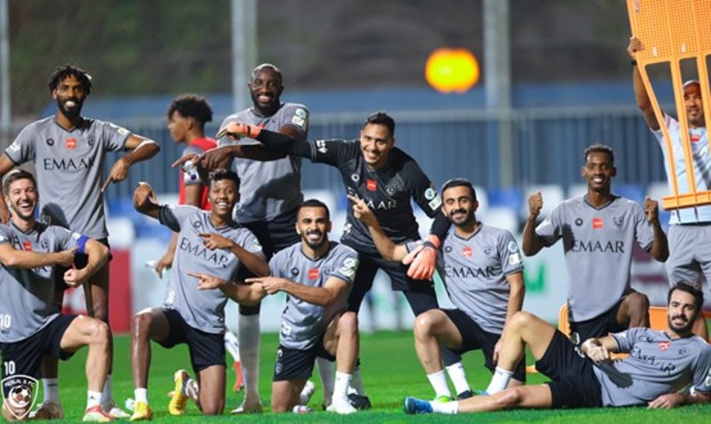 بدون حضور جماهيري ونقل تلفزيوني.. الهلال يواجه الكويت الكويتي ودي