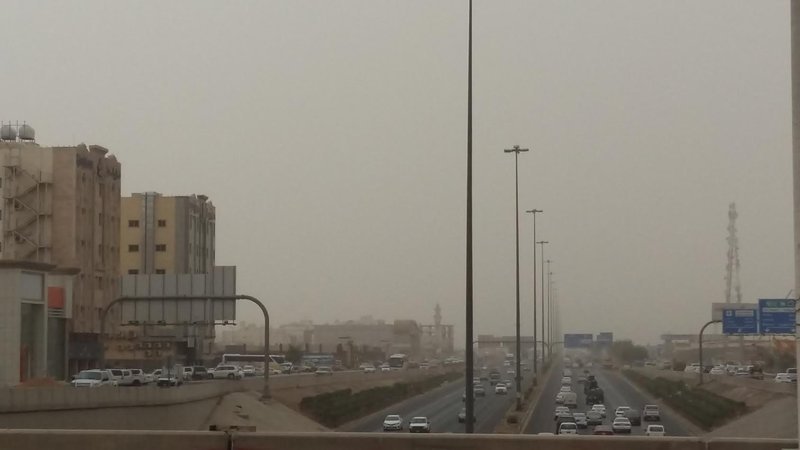 “الأرصاد” ينبّه من حالة رياح نشطة وسحب رعدية على المدينة المنورة