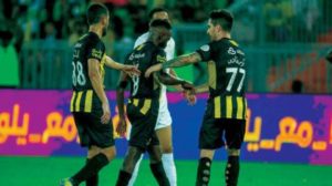 الاتحاد يعاقب المولد «مالياً»… و«يحذره بشدة»