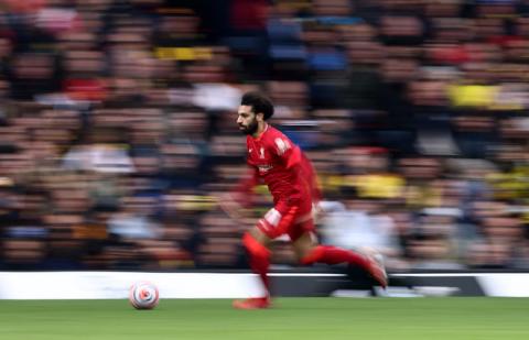 محمد صلاح يعادل إنجاز دروغبا ويقود ليفربول لصدارة الدوري الإنجليزي