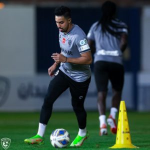 سالم يعود لتدريبات الهلال .. والفريق يكثف تحضيراته لموقعة بيرسبول