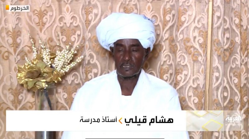 بالفيديو .. معلم سوداني يكشف سر محبة ووفاء طلابه السعوديين له قبل