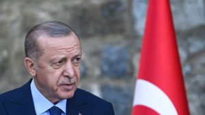 أردوغان يأمر وزير خارجيته بإعلان 10 سفراء “أشخاصًا غير مرغوب فيهم